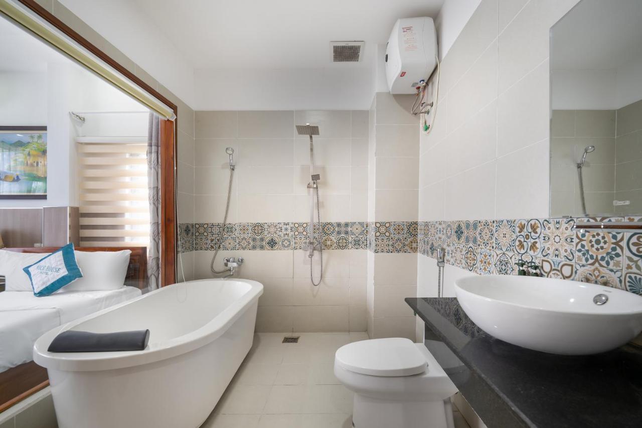 Nice House Hotel - Near My Khe Beach دا نانغ المظهر الخارجي الصورة