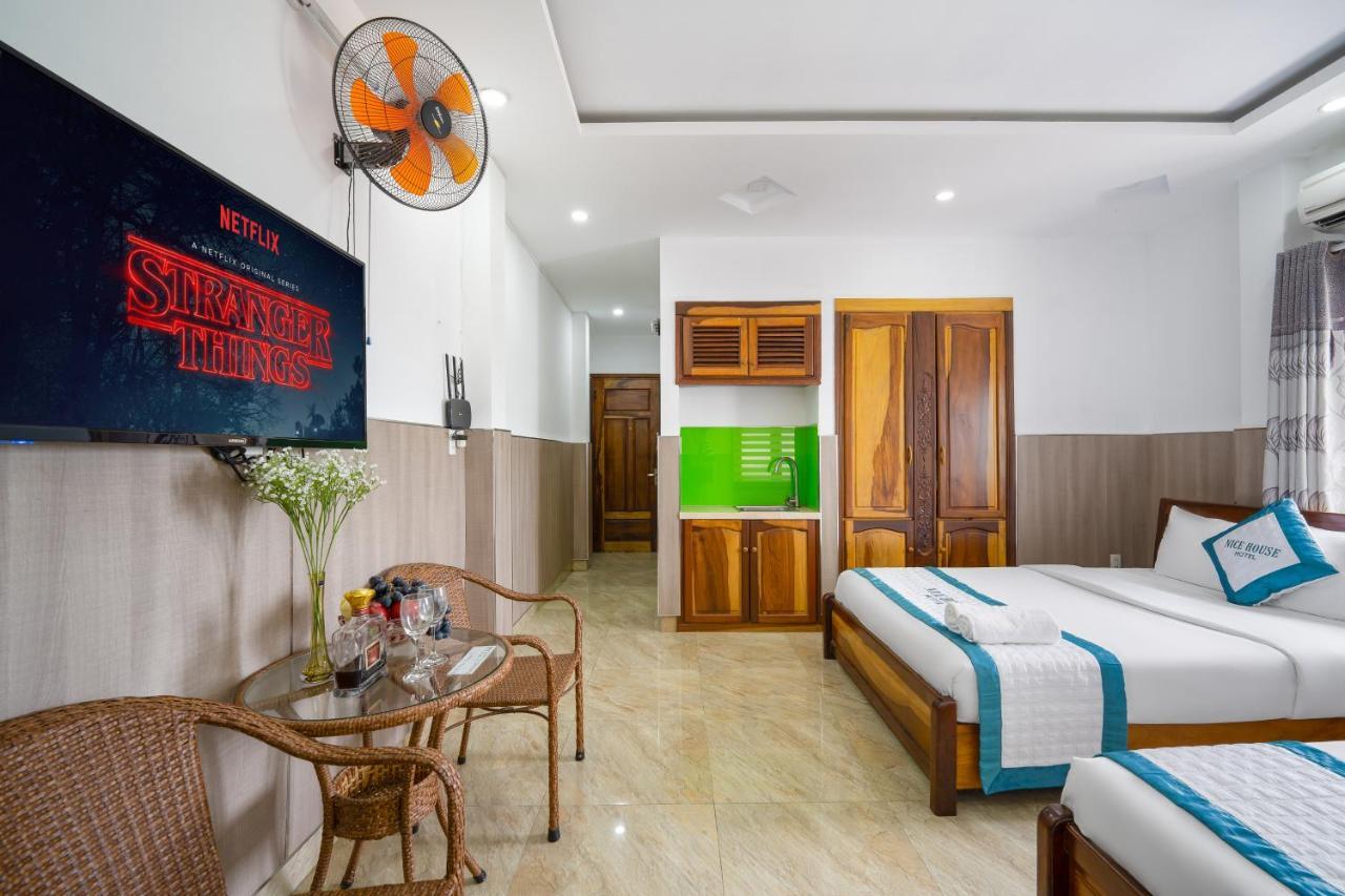 Nice House Hotel - Near My Khe Beach دا نانغ المظهر الخارجي الصورة