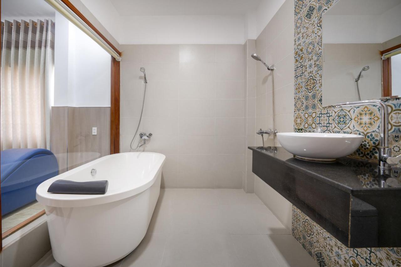 Nice House Hotel - Near My Khe Beach دا نانغ المظهر الخارجي الصورة